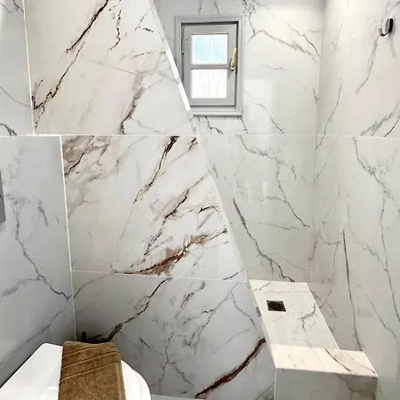 V Angelo Prestige Rooms- Adults Only Ξενοδοχείο *